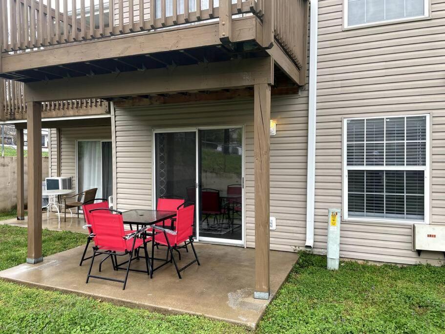 New Remodeled Luxury Condo By The Lake, No Stairs! Branson Extérieur photo